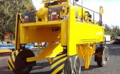 Straddle-Carrier.jpg