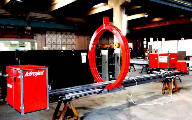 جازنی و کشیدن هیدرولیکی باندل با ظرفیت 15 تن و فشار 200 بار مدل PULL AND PUSH ساخت ایدروجت ایتالیا