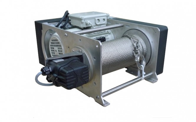 وینچ کشنده برقی الکتریکی با ظرفیت 250 کیلوگرم مدل PRIMO INOX stainless steel version 250 kg ساخت هوچز فرانسه